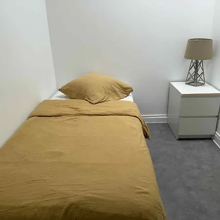 4 Chambres, 3 Sdb, Avec Parking Privé Apartamento Longjumeau